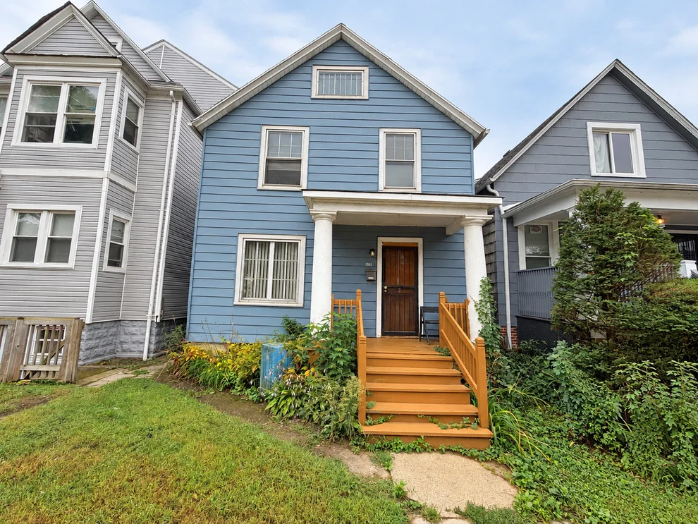 Unit for sale at 2817 E 76th Place, Chicago, IL 60649