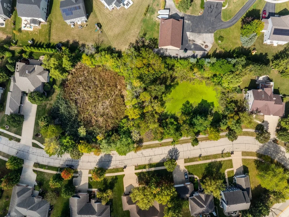 Unit for sale at 1080 Westberry Court, Lake Zurich, IL 60047