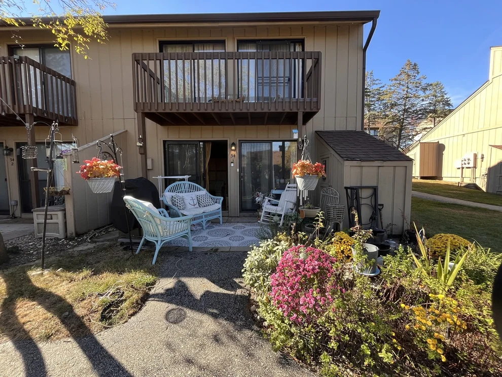 Unit for sale at 34 Montego Colony, Fox Lake, IL 60020