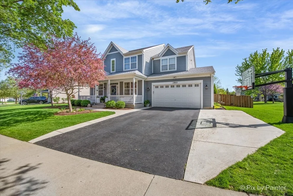 Unit for sale at 380 Fountain Avenue, Elgin, IL 60124