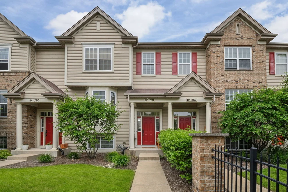 Unit for sale at 0N291 Ford Drive, Geneva, IL 60134