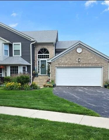 Unit for sale at 346 Kresswood Drive, West Chicago, IL 60185