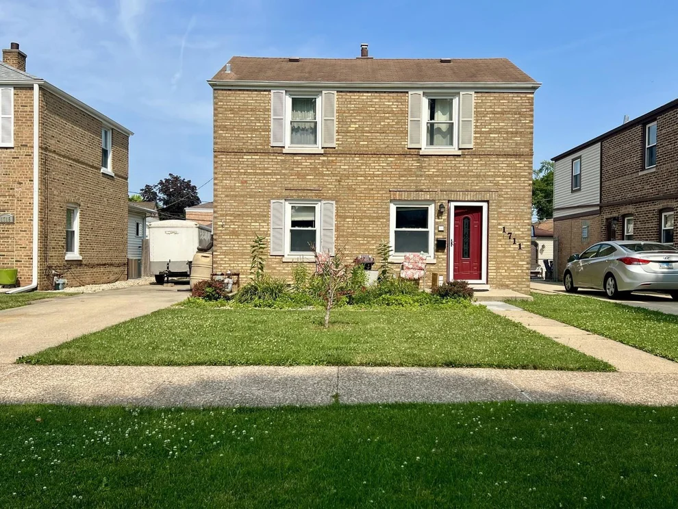 Unit for sale at 1711 N 73rd Ct Court, Elmwood Park, IL 60707