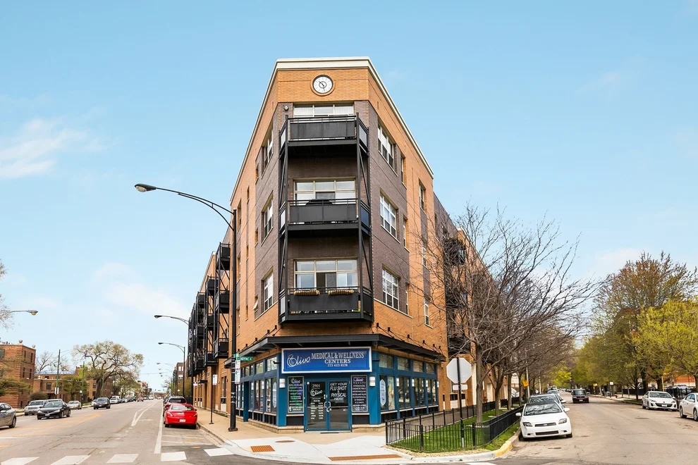 Unit for sale at 2915 N Clybourn Avenue, Chicago, IL 60618