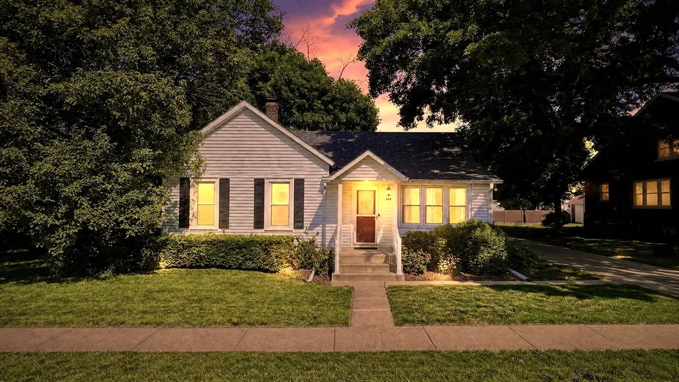 Unit for sale at 313 N 3rd Avenue, Morton, IL 61550
