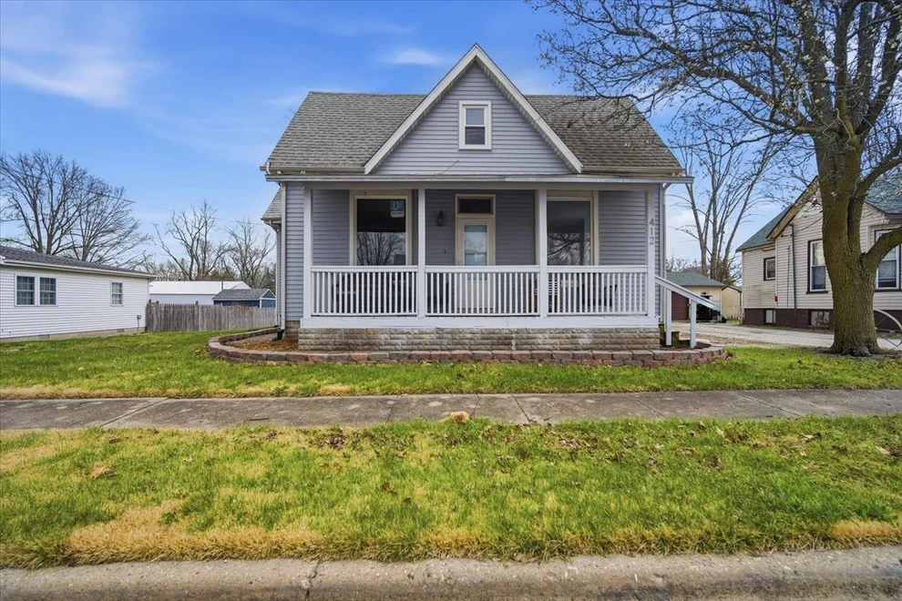 Unit for sale at 412 N Wood Street, Maroa, IL 61756