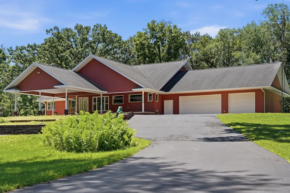 Unit for sale at 15207 Henry Road, Morrison, IL 61270