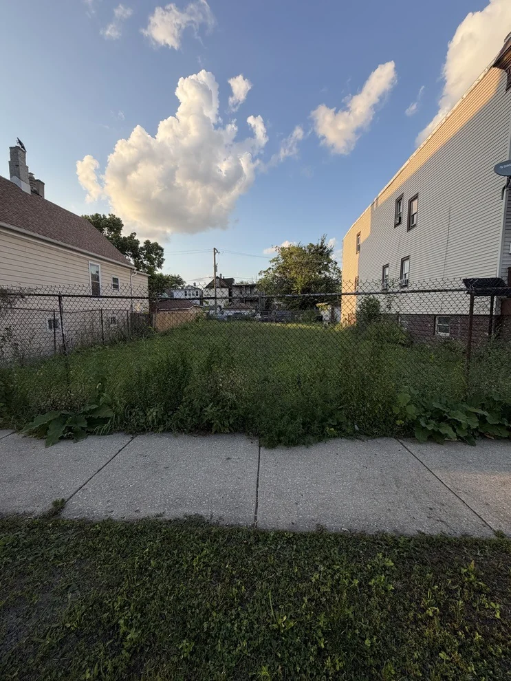 Unit for sale at 4836 W Harrison Street, Chicago, IL 60644