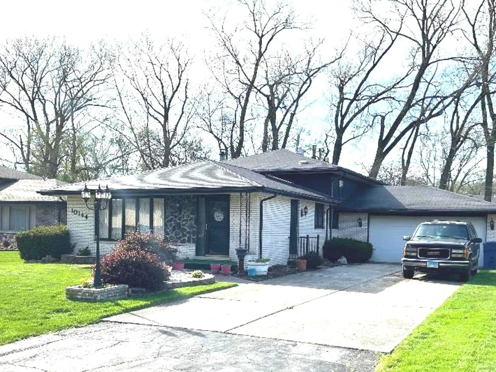 Unit for sale at 10144 Charles Avenue, Palos Hills, IL 60465