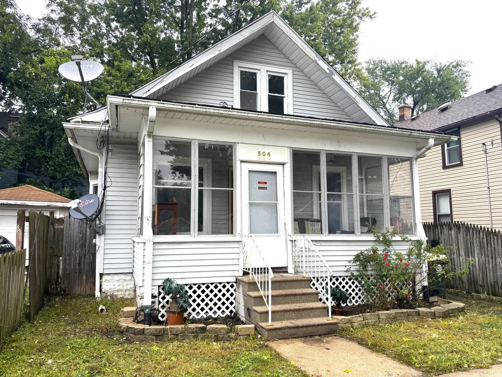 Unit for sale at 504 5th Avenue, Aurora, IL 60505