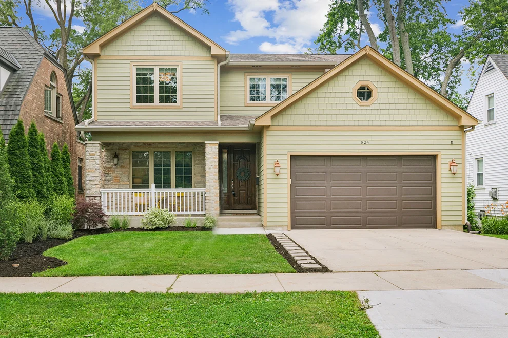 Unit for sale at 824 N Ridge Avenue, Arlington Heights, IL 60004