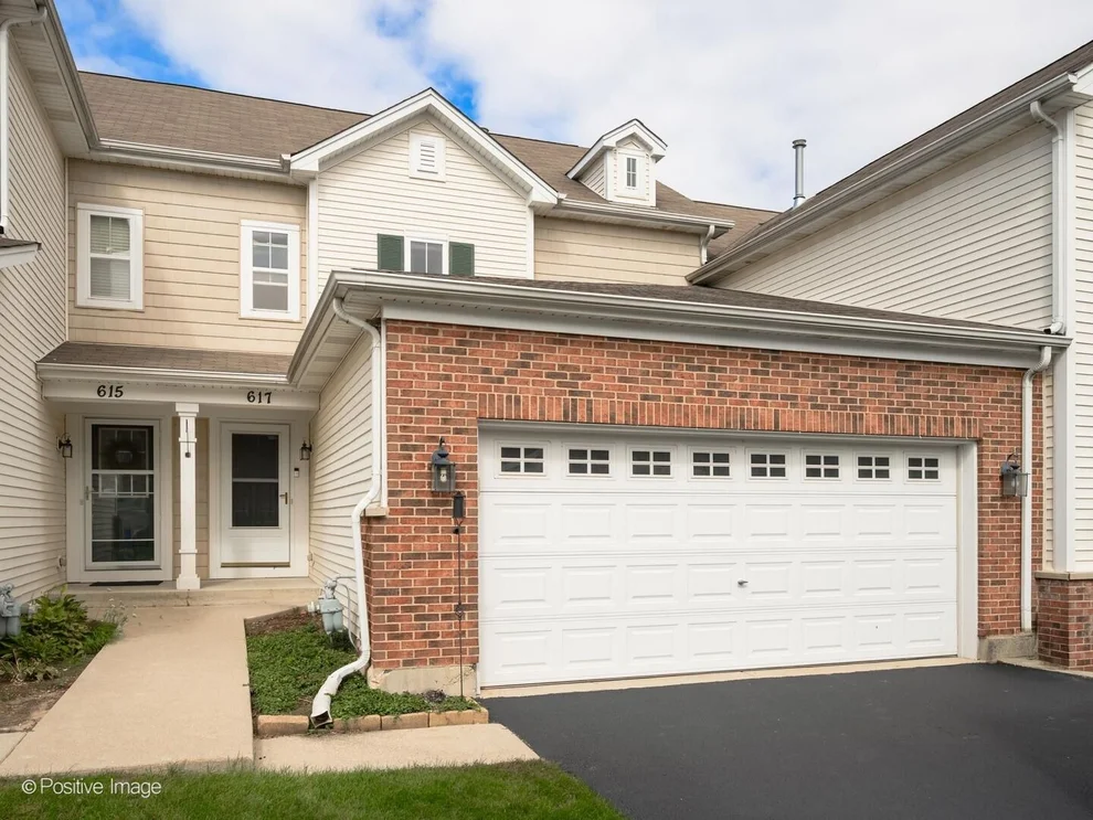 Unit for sale at 617 GRAND CANYON Circle, Crystal Lake, IL 60014