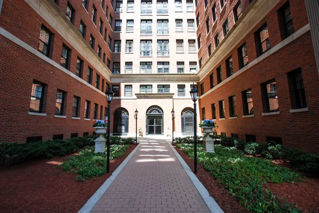 Unit for sale at 400 W Deming Place, Chicago, IL 60614