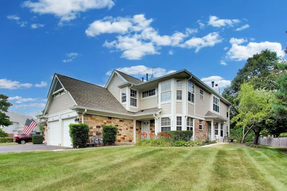 Unit for sale at 2802 Gilcrest Court, Schaumburg, IL 60193