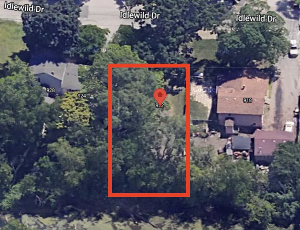 Unit for sale at 922 Idlewild Drive, Round Lake Beach, IL 60073