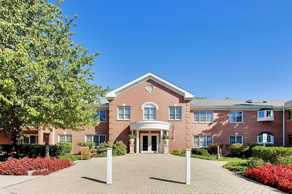 Unit for sale at 1234 Depot Street, Glenview, IL 60025