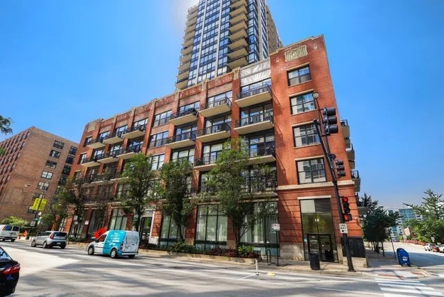 Unit for sale at 210 S Desplaines Street, Chicago, IL 60661