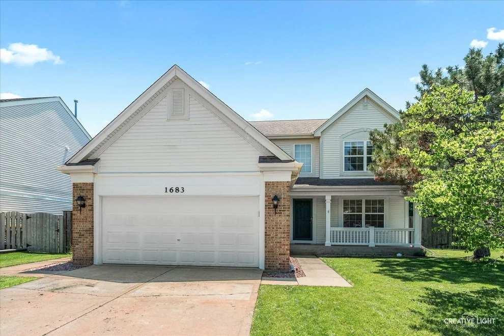 Unit for sale at 1683 Seaton Lane, Elgin, IL 60123