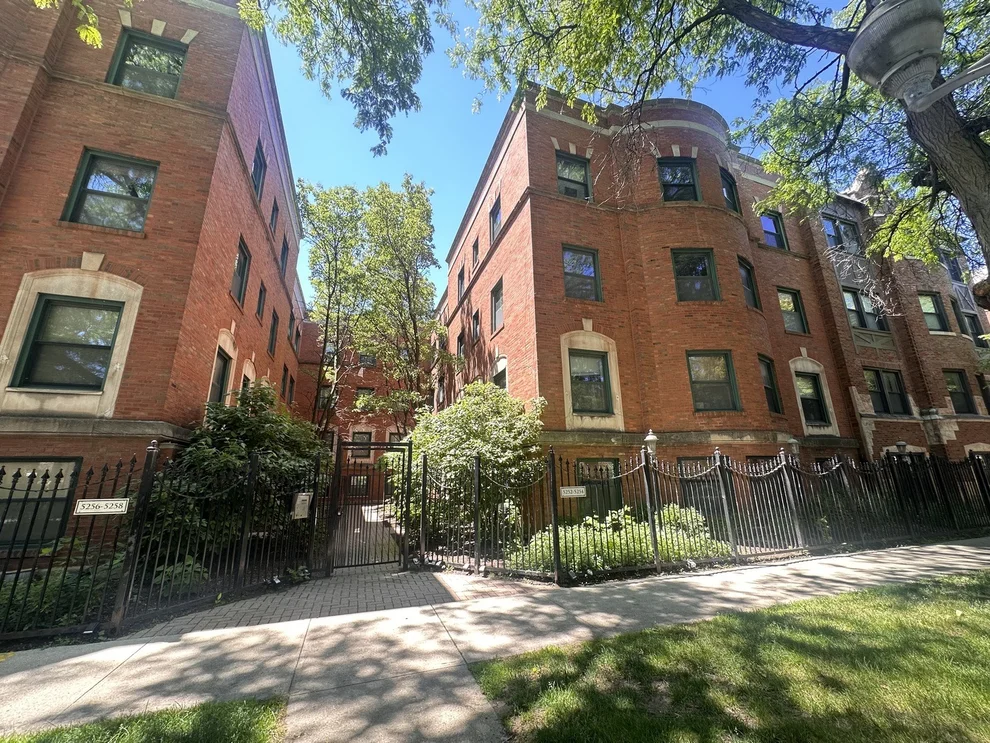Unit for sale at 5252 S Drexel Avenue, Chicago, IL 60615