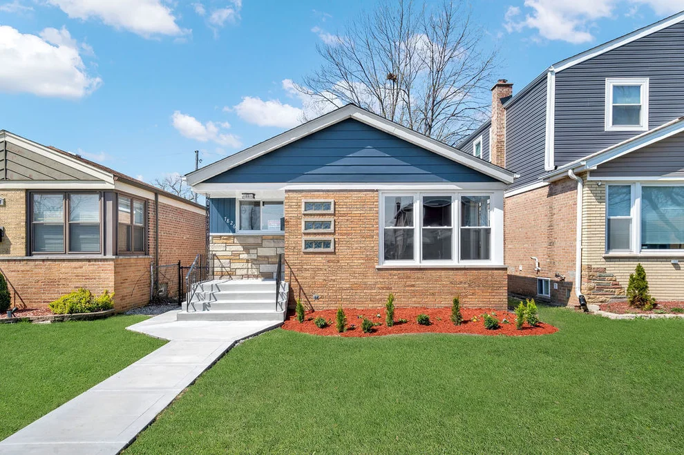 Unit for sale at 7826 S Christiana Avenue, Chicago, IL 60652