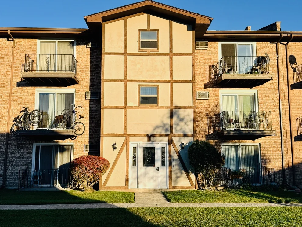 Unit for sale at 3823 W 123rd Street, Alsip, IL 60803