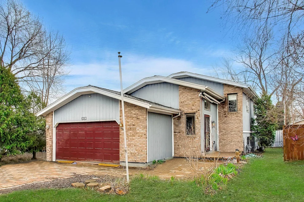 Unit for sale at 1323 Cottonwood Lane, Crystal Lake, IL 60014