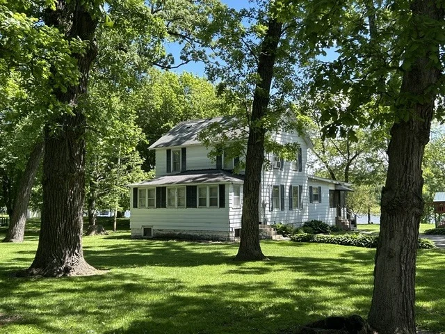 Unit for sale at 33709 S West River Road, Wilmington, IL 60481