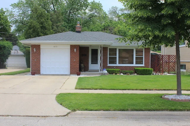 Unit for sale at 1673 S ELM Street, Des Plaines, IL 60018