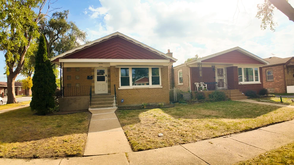 Unit for sale at 15501 Maryland Avenue, Dolton, IL 60419