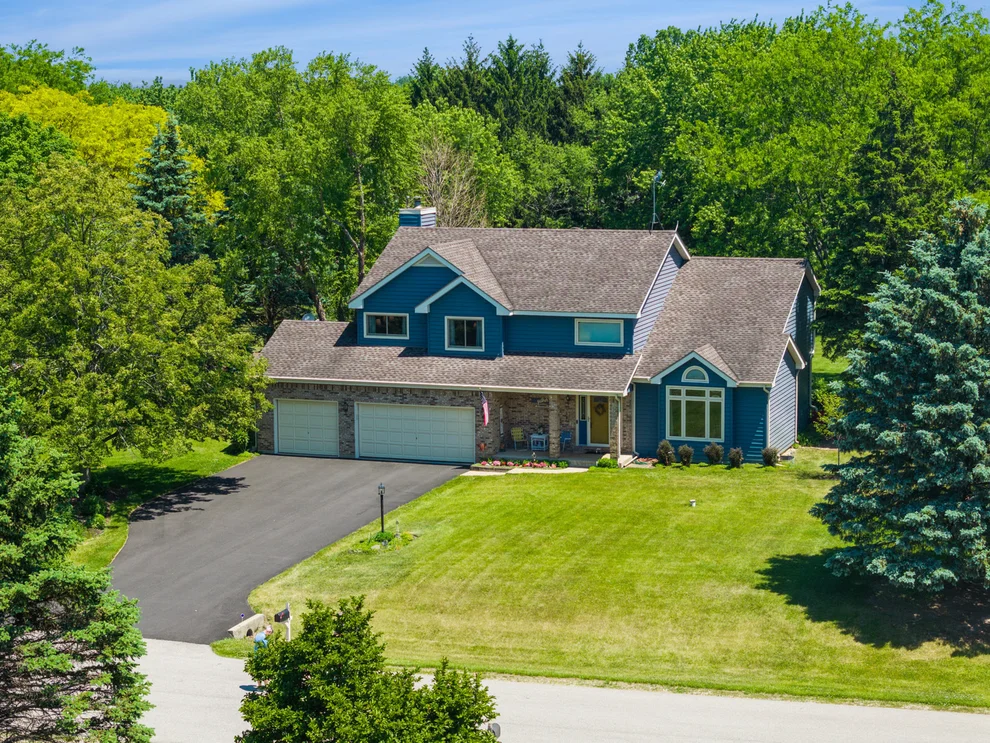 Unit for sale at 8814 Galleria Court, Spring Grove, IL 60081