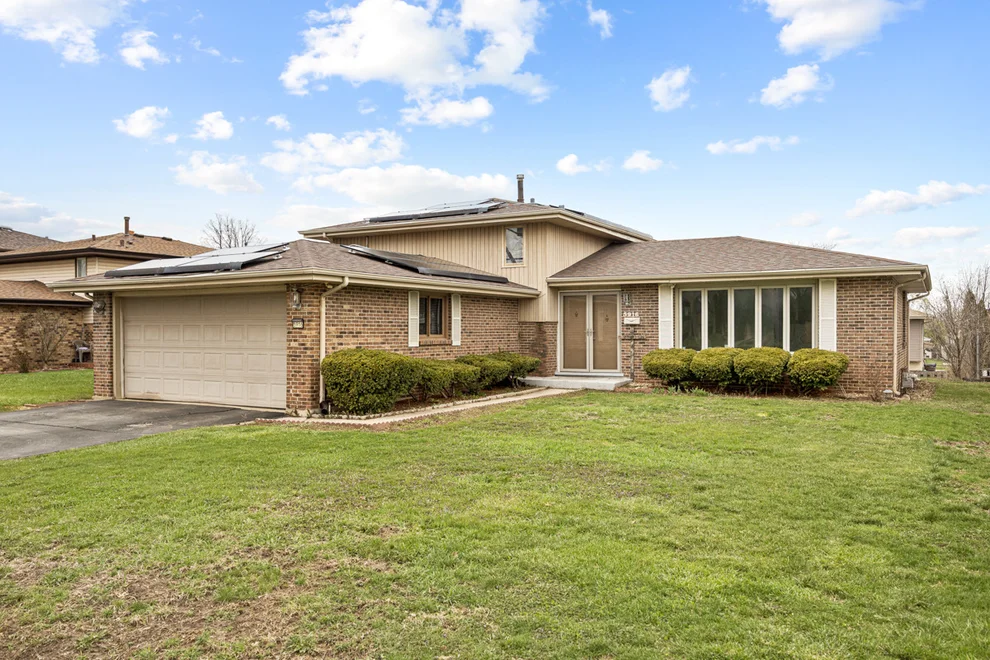 Unit for sale at 5916 W 127th Street, Alsip, IL 60803
