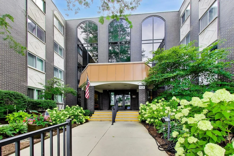 Unit for sale at 9529 Bronx Place, Skokie, IL 60077