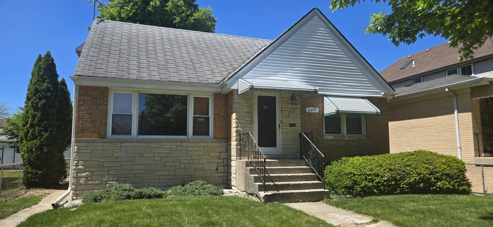 Unit for sale at 4538 N MOBILE Avenue, Chicago, IL 60630
