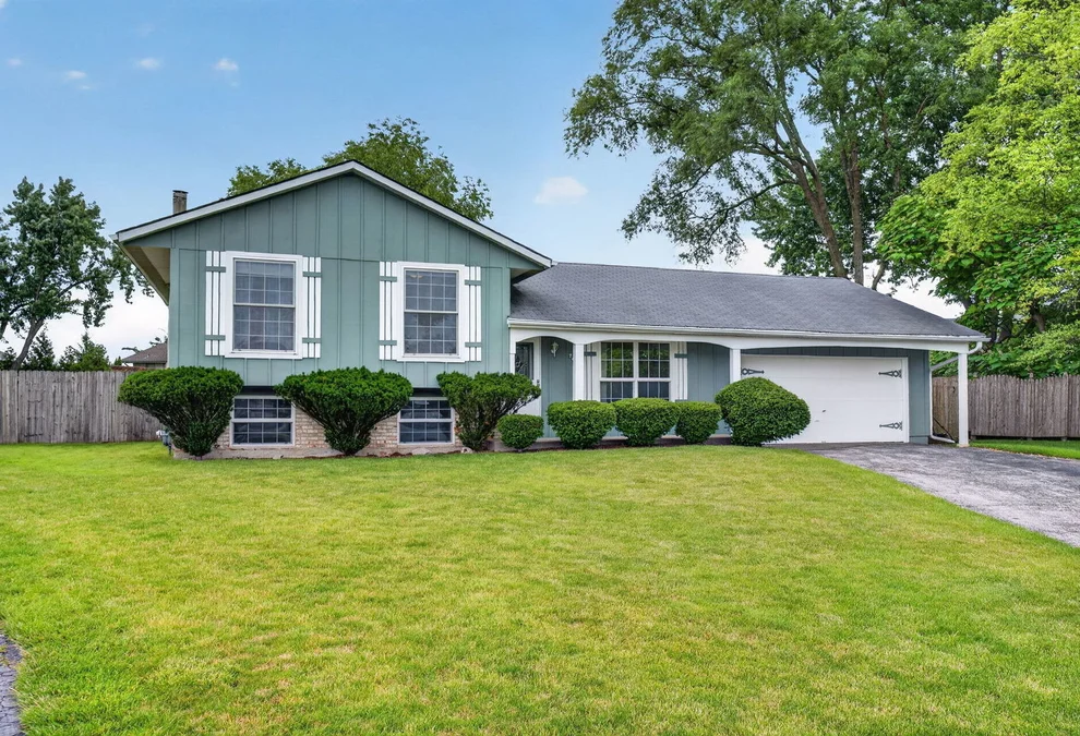 Unit for sale at 7606 W Royce Court, Frankfort, IL 60423