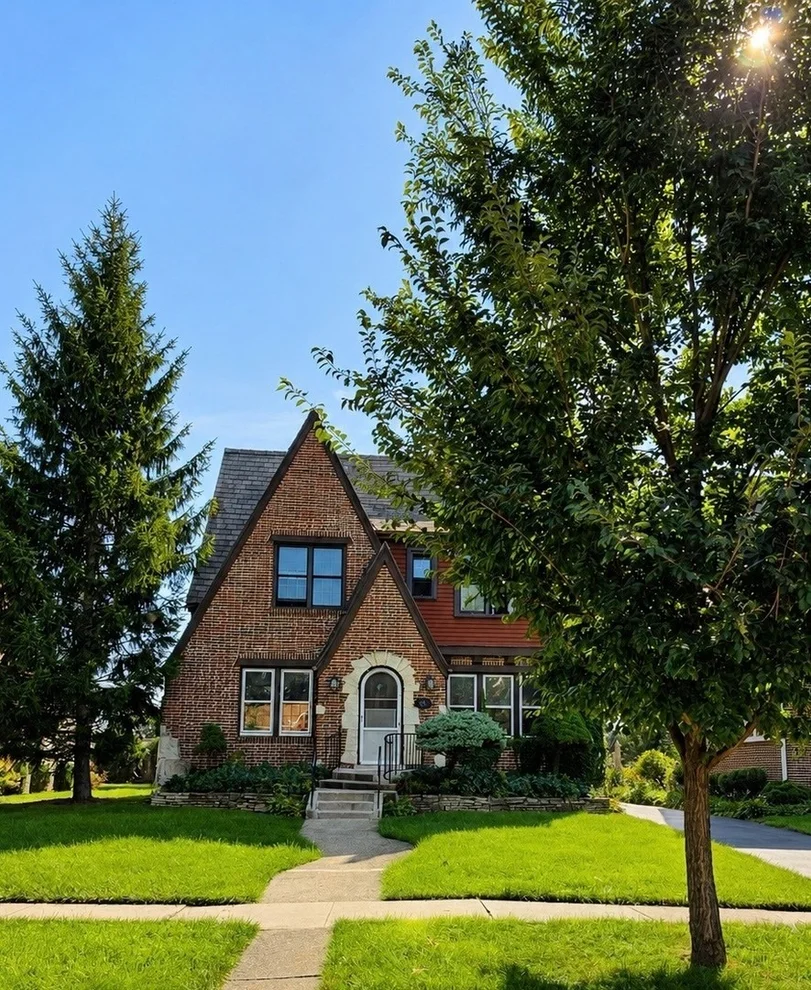 Unit for sale at 221 East Avenue, Park Ridge, IL 60068