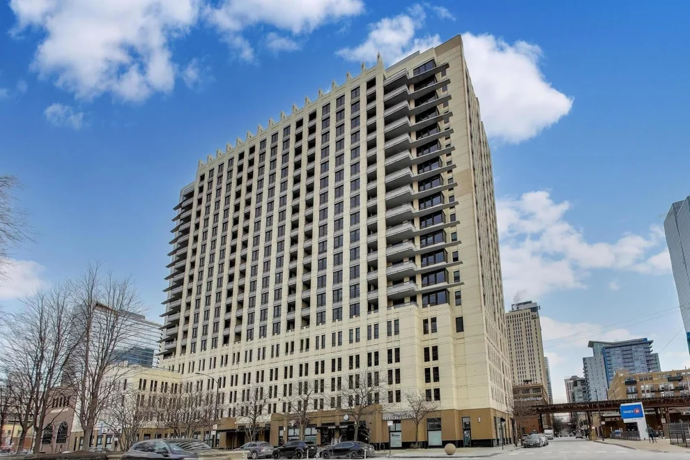 Unit for sale at 1255 S State Street, Chicago, IL 60605