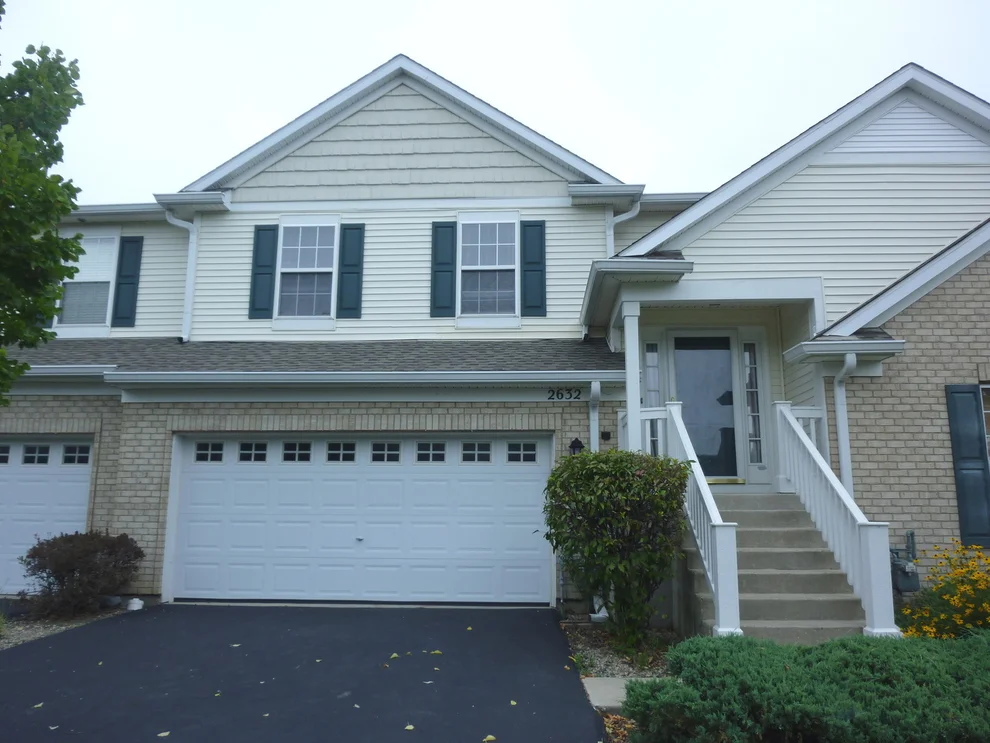 Unit for sale at 2632 Loren Lane, Algonquin, IL 60102