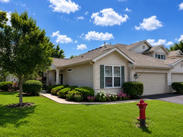 Unit for sale at 6415 Cherrywood Court, Fox Lake, IL 60020