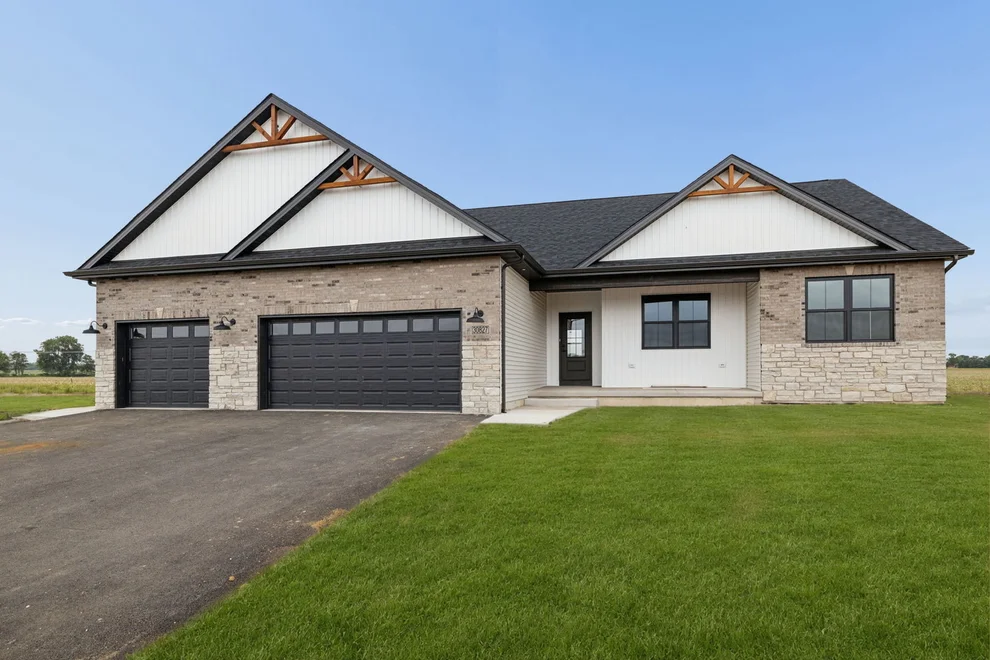 Unit for sale at 30827 Harvest Drive, Wilmington, IL 60481