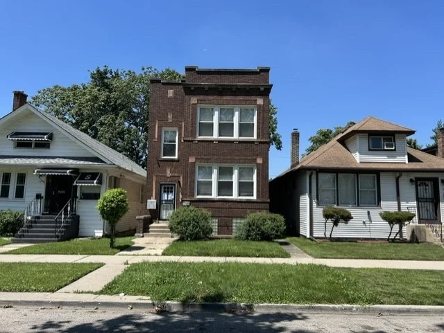 Unit for sale at 7648 S Luella Avenue, Chicago, IL 60649