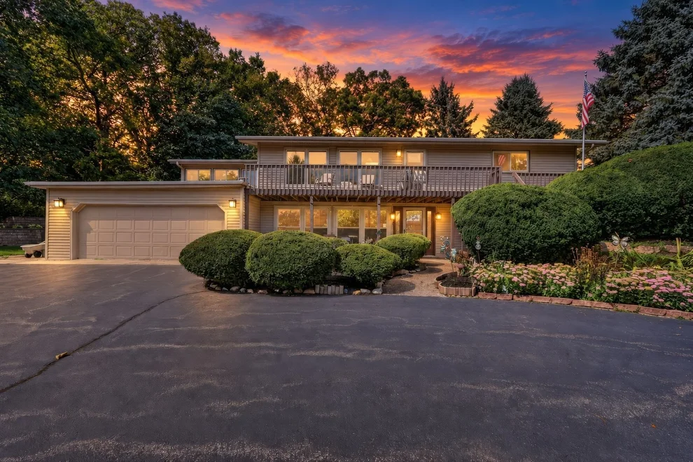 Unit for sale at 5751 Heatherwood Lane, Rockford, IL 61109