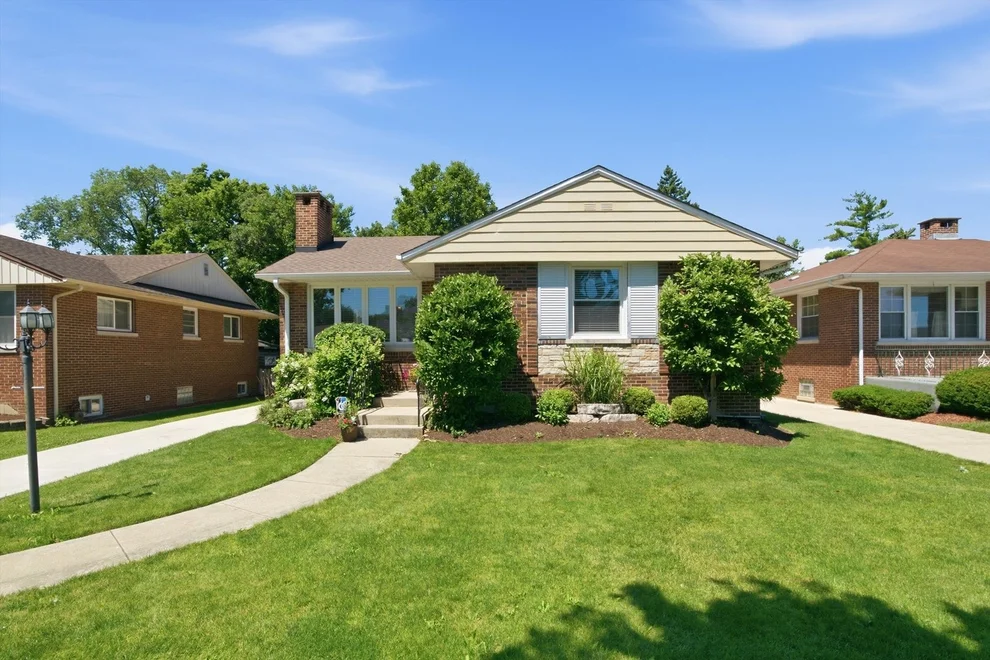Unit for sale at 2232 Hawthorne Avenue, Westchester, IL 60154