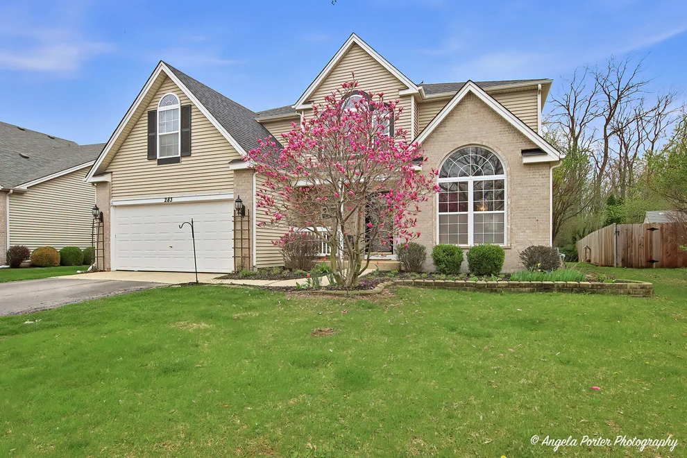Unit for sale at 283 Spring Lake Drive, Round Lake, IL 60073