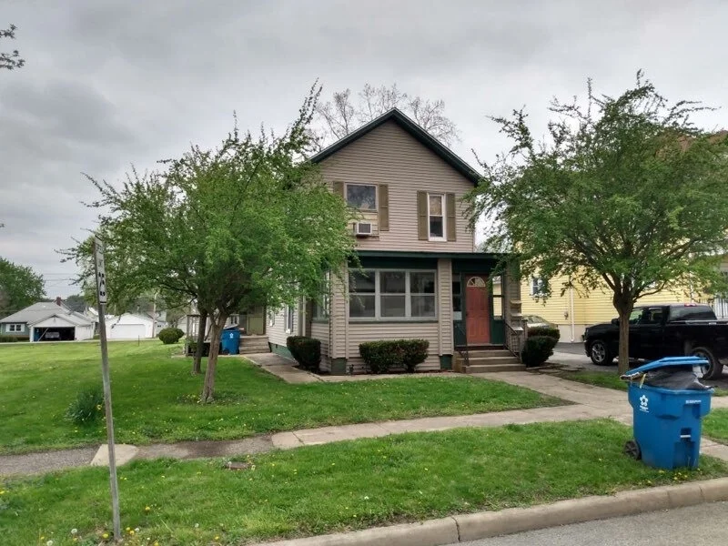 Unit for sale at 412 E Main Street, Hoopeston, IL 60942