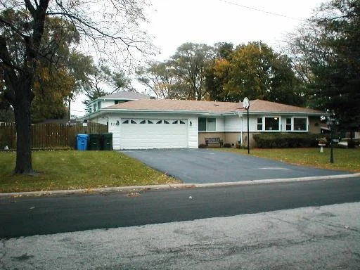 Unit for sale at 2340 FERNWOOD Drive, GLENVIEW, IL 60025