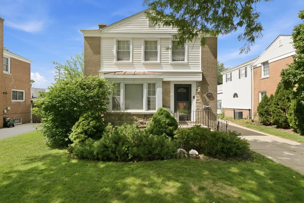 Unit for sale at 1446 Manchester Avenue, Westchester, IL 60154