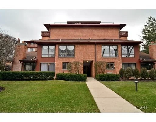 Unit for sale at 710 WAUKEGAN Road, GLENVIEW, IL 60025
