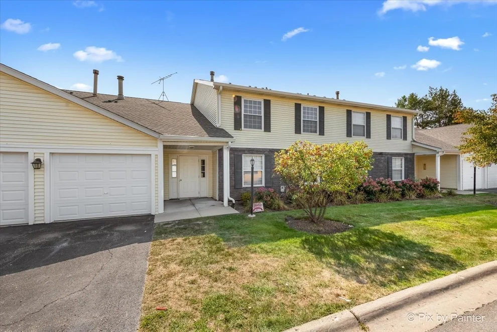 Unit for sale at 327 Newport Lane, Bartlett, IL 60103