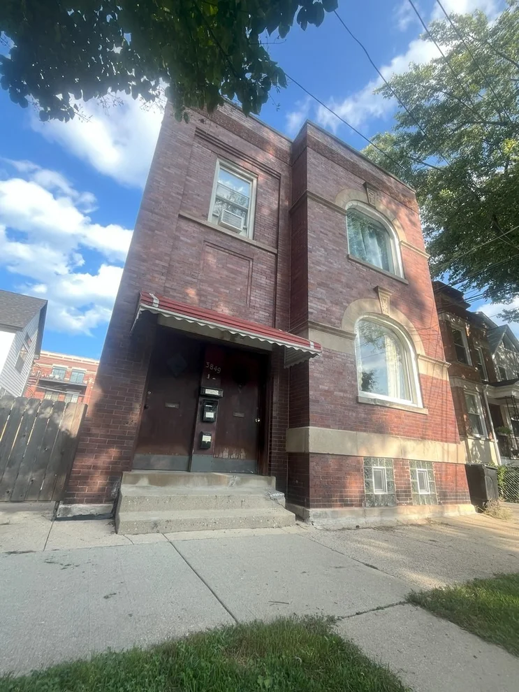 Unit for sale at 3849 N Marshfield Avenue, Chicago, IL 60613