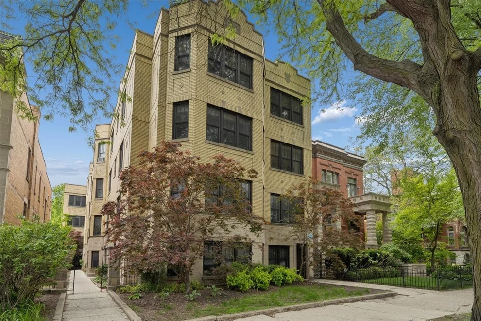 Unit for sale at 2125 W Pierce Avenue, Chicago, IL 60622